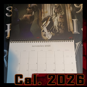 Calendrier 2026 par Cyb – portraits sombres d’une femme cornue en tenue élégante et d’une musicienne zombifiée jouant de la guitare, pour le mois de novembre.