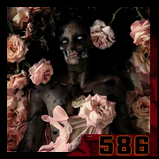 <Femme décomposée entourée de roses pâles – portrait horrifique et vanité numérique. – création 586 par Cyb